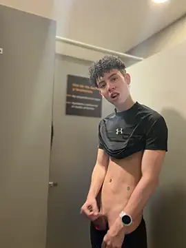 Snapshot of yoursexyjose chatting on June 3, 2026, 9:53 pm yoursexyjose online show from June 3, 2026, 9:53 pm
