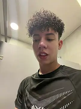 Snapshot of yoursexyjose chatting on July 20, 2026, 6:43 pm yoursexyjose online show from July 20, 2026, 6:43 pm