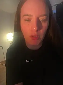 Snapshot of Bella399 chatting on March 20, 2026, 4:34 pm Bella399 online show from March 20, 2026, 4:34 pm