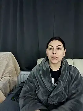 AbellaDesiree online show from March 6, 2026, 4:09 am