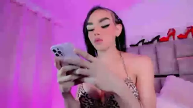 Snapshot of sayis_xxx chatting on May 13, 2026, 9:17 am sayis xxx online show from May 13, 2026, 9:17 am