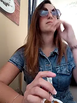 Snapshot of Alexdevil92 chatting on June 4, 2026, 7:47 am Alexdevil92 online show from June 4, 2026, 7:47 am
