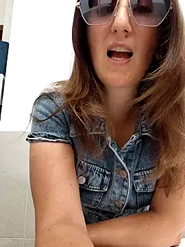 Alexdevil92 online show from July 15, 2026, 9:42 pm