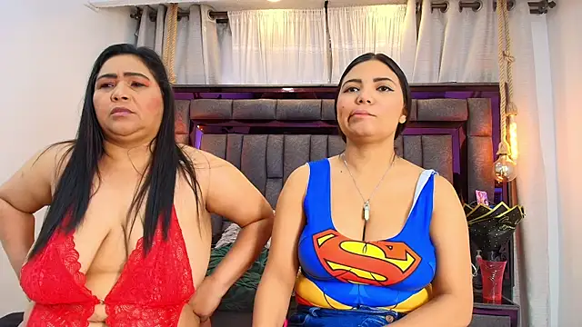 Snapshot of Karina_Mendoza chatting on June 23, 2026, 12:14 pm Karina Mendoza online show from June 23, 2026, 12:14 pm