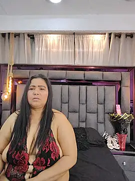 Snapshot of Karina_Mendoza chatting on July 12, 2026, 12:07 pm Karina Mendoza online show from July 12, 2026, 12:07 pm