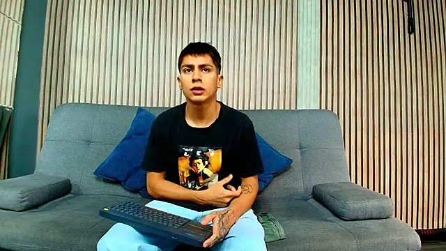 Aron pulse online show from March 4, 2026, 1:28 pm