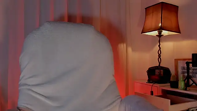 Victoria-swan online show from February 26, 2026, 1:43 pm