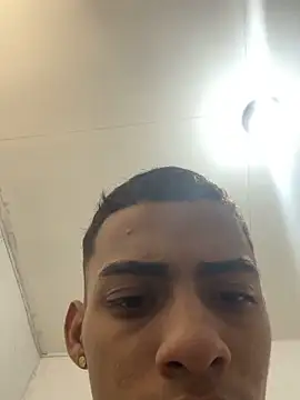 Snapshot of dominick_fran chatting on March 20, 2026, 6:07 am dominick fran online show from March 20, 2026, 6:07 am