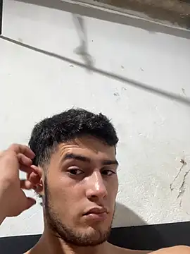 jhayko22 online show from March 8, 2026, 4:27 am