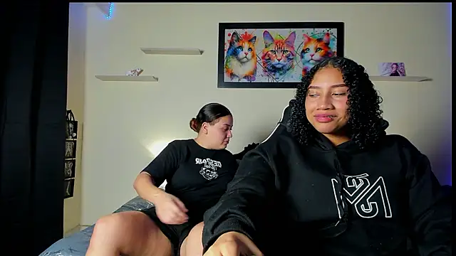 meredit cris23 online show from February 13, 2026, 2:29 am