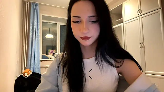 UrBabeLuna online show from February 1, 2026, 3:21 pm