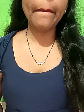 Snapshot of Parul-009 chatting on March 27, 2026, 9:32 am Parul-009 online show from March 27, 2026, 9:32 am