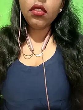 Snapshot of Parul-009 chatting on March 28, 2026, 6:24 am Parul-009 online show from March 28, 2026, 6:24 am