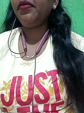 Snapshot of Parul-009 chatting on April 2, 2026, 5:16 am Parul-009 online show from April 2, 2026, 5:16 am