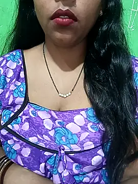 Snapshot of Parul-009 chatting on April 3, 2026, 4:21 am Parul-009 online show from April 3, 2026, 4:21 am