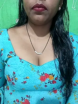Snapshot of Parul-009 chatting on April 5, 2026, 5:37 am Parul-009 online show from April 5, 2026, 5:37 am