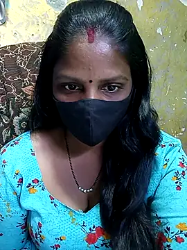 Snapshot of Parul-009 chatting on April 15, 2026, 5:58 am Parul-009 online show from April 15, 2026, 5:58 am