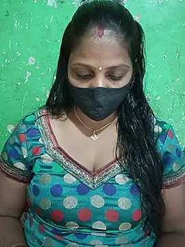 Snapshot of Parul-009 chatting on May 11, 2026, 6:52 am Parul-009 online show from May 11, 2026, 6:52 am