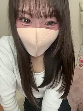 Snapshot of momo_mm chatting on May 20, 2026, 2:07 am momo mm online show from May 20, 2026, 2:07 am