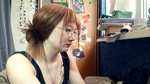 PhoebePalmer online show from March 5, 2026, 12:23 pm