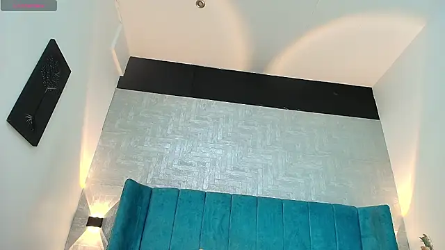 dulcenena moon online show from March 15, 2026, 12:11 pm