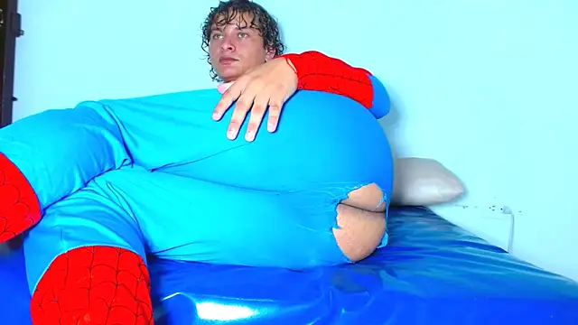 arielnoir6958 online show from April 24, 2026, 12:13 am