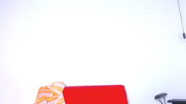 arielnoir6958 online show from June 12, 2026, 10:30 pm