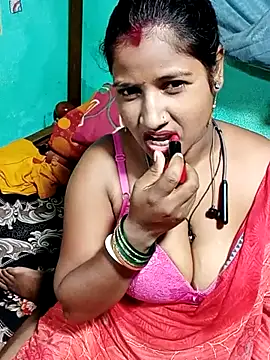 Snapshot of Your_deshibhabi25years chatting on July 27, 2026, 2:13 pm Your deshibhabi25years online show from July 27, 2026, 2:13 pm