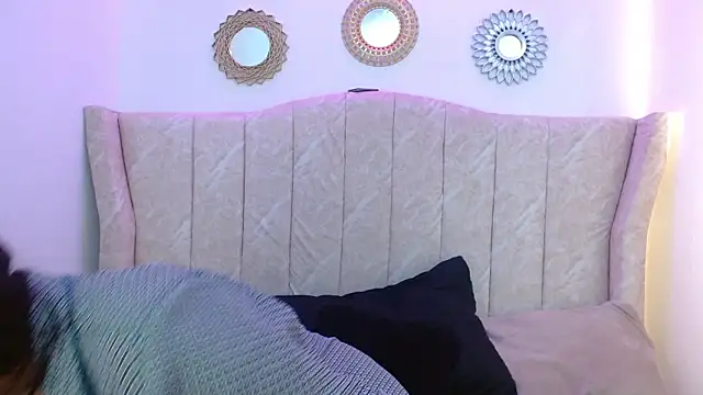 Iris bloom69 online show from February 27, 2026, 12:27 pm