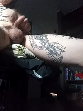 Motleystarr online show from April 11, 2026, 12:15 am