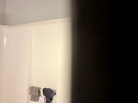 Snapshot of TrndSettr chatting on March 11, 2026, 10:49 pm TrndSettr online show from March 11, 2026, 10:49 pm