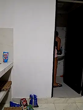 Cris18sexy online show from April 22, 2026, 12:18 pm