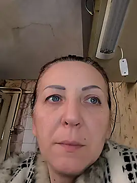 LinaSwan471 online show from February 5, 2026, 1:49 pm