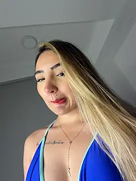 KimCollinss online show from March 19, 2026, 1:42 am