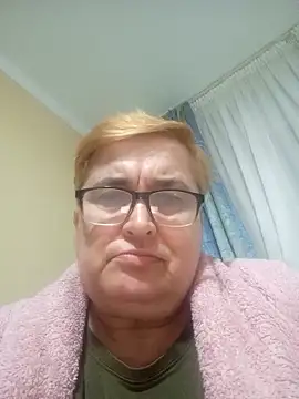 SusanStar874 online show from March 4, 2026, 5:52 pm