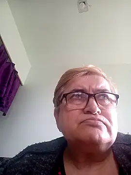 SusanStar874 online show from May 1, 2026, 9:36 am