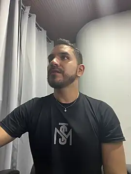 Snapshot of noa_desire chatting on April 5, 2026, 8:22 am noa desire online show from April 5, 2026, 8:22 am