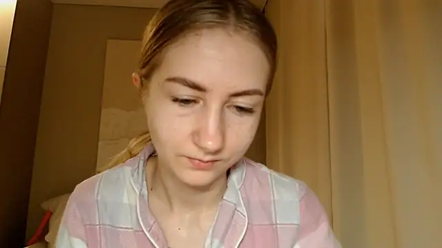 BluueSilk online show from February 3, 2025, 6:02 am