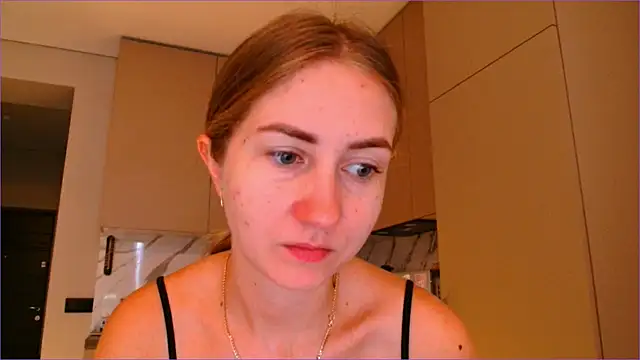 BluueSilk online show from November 24, 2025, 8:14 am