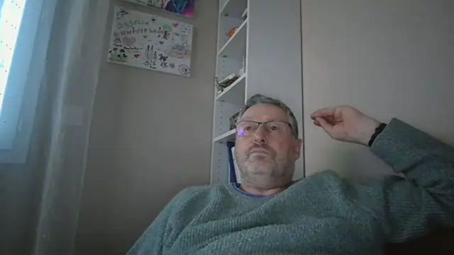 doudou310 online show from February 16, 2026, 5:09 pm