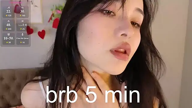 Snapshot of Noiry_Vuvez chatting on June 6, 2026, 8:02 pm Noiry Vuvez online show from June 6, 2026, 8:02 pm