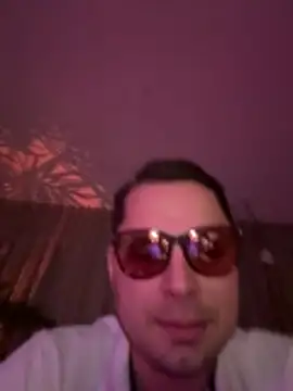 hottogetherNL online show from March 4, 2026, 9:10 pm