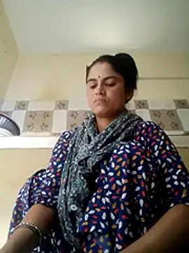 Snapshot of Miya_jaan chatting on May 20, 2026, 2:07 am Miya jaan online show from May 20, 2026, 2:07 am