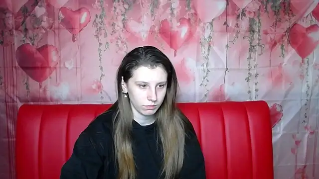 LilianaShine online show from February 5, 2026, 6:07 am