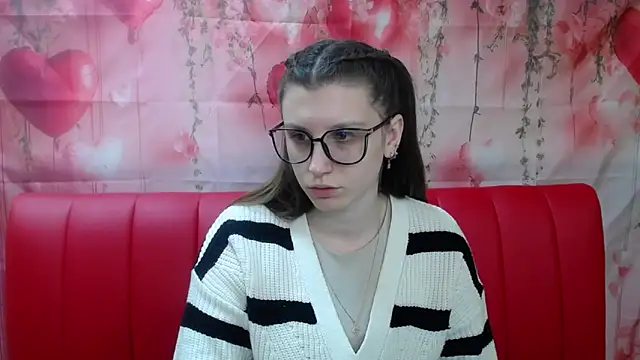 LilianaShine online show from February 9, 2026, 6:50 am