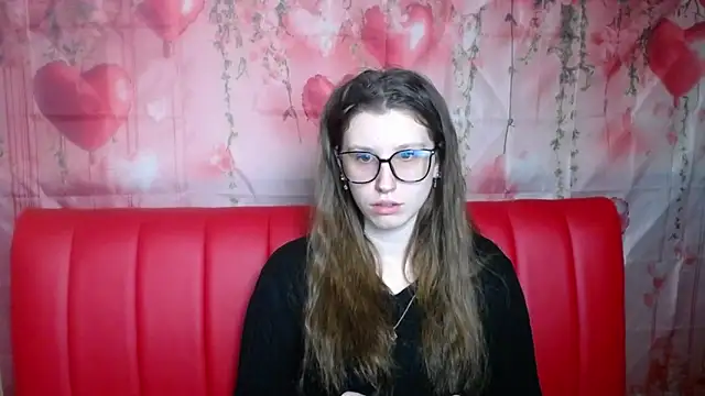 LilianaShine online show from February 11, 2026, 6:07 am