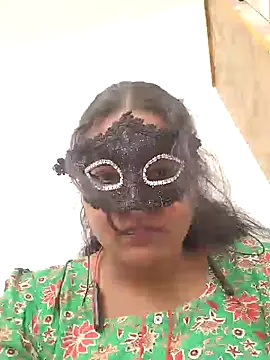Snapshot of Tamil_Shalini12 chatting on July 30, 2026, 2:10 am Tamil Shalini12 online show from July 30, 2026, 2:10 am