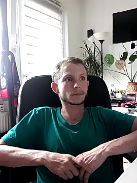 Snapshot of Jungspund25- chatting on May 31, 2026, 1:51 pm Jungspund25- online show from May 31, 2026, 1:51 pm