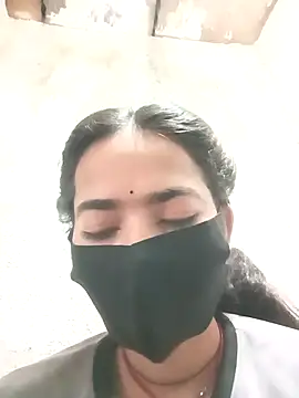 Sunali Bendre online show from February 20, 2026, 3:03 am