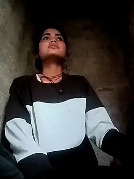 Sunali Bendre online show from March 25, 2026, 12:49 am